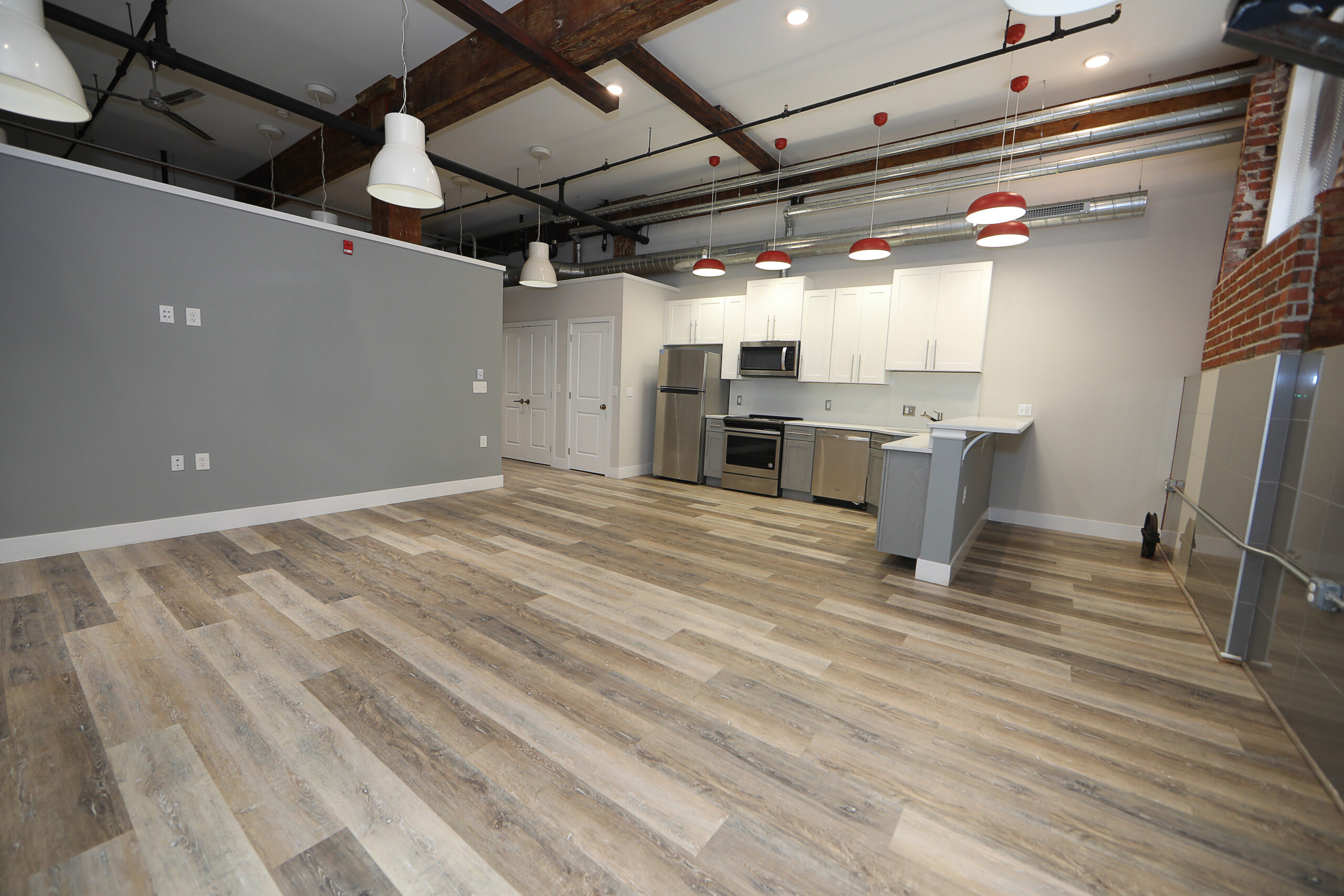 1822 Glenwood Unit 105-7926